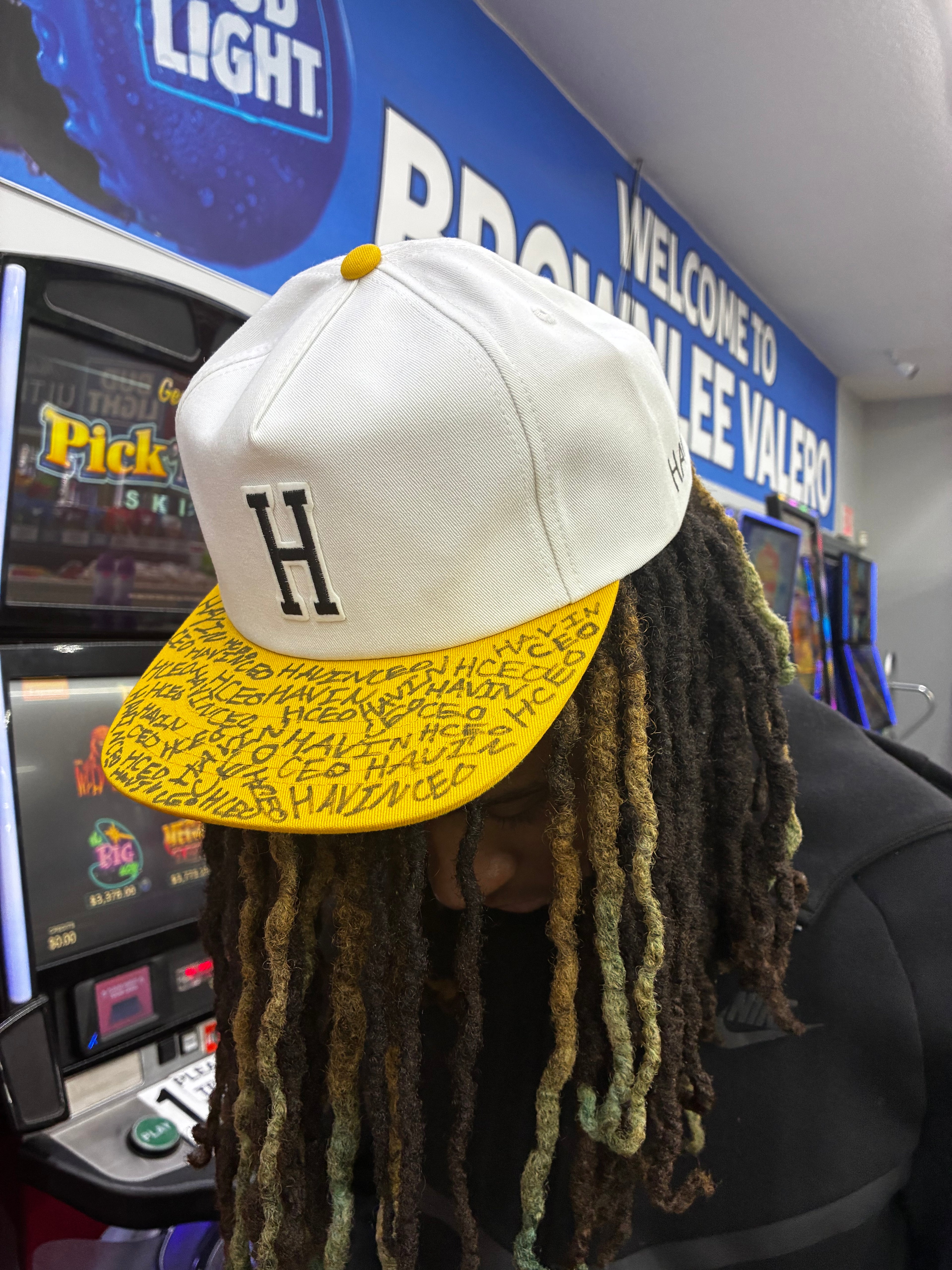 HAVINCEO GRAFFITI HAT YELLOW