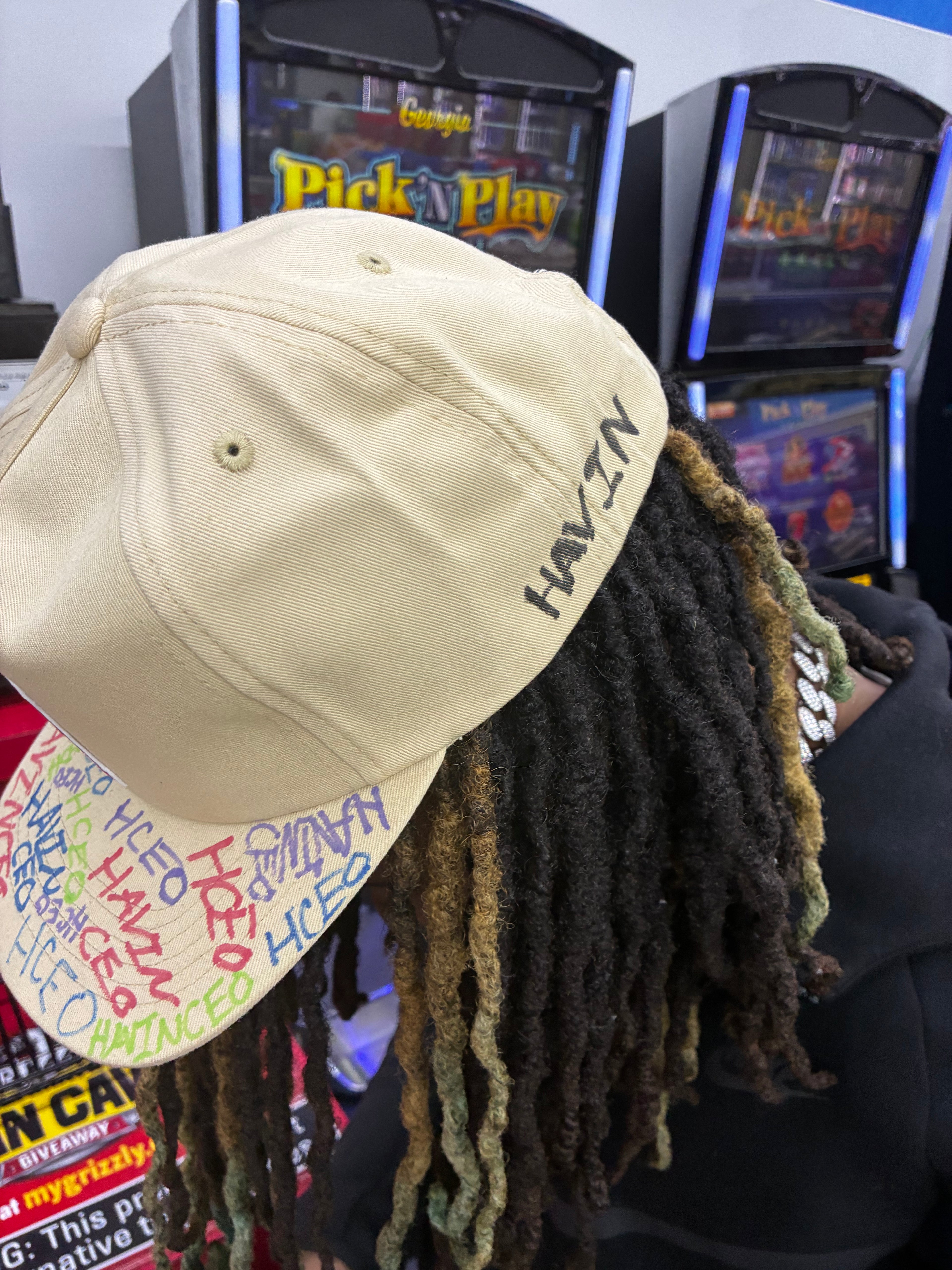 HAVINCEO GRAFFITI HAT CREAM