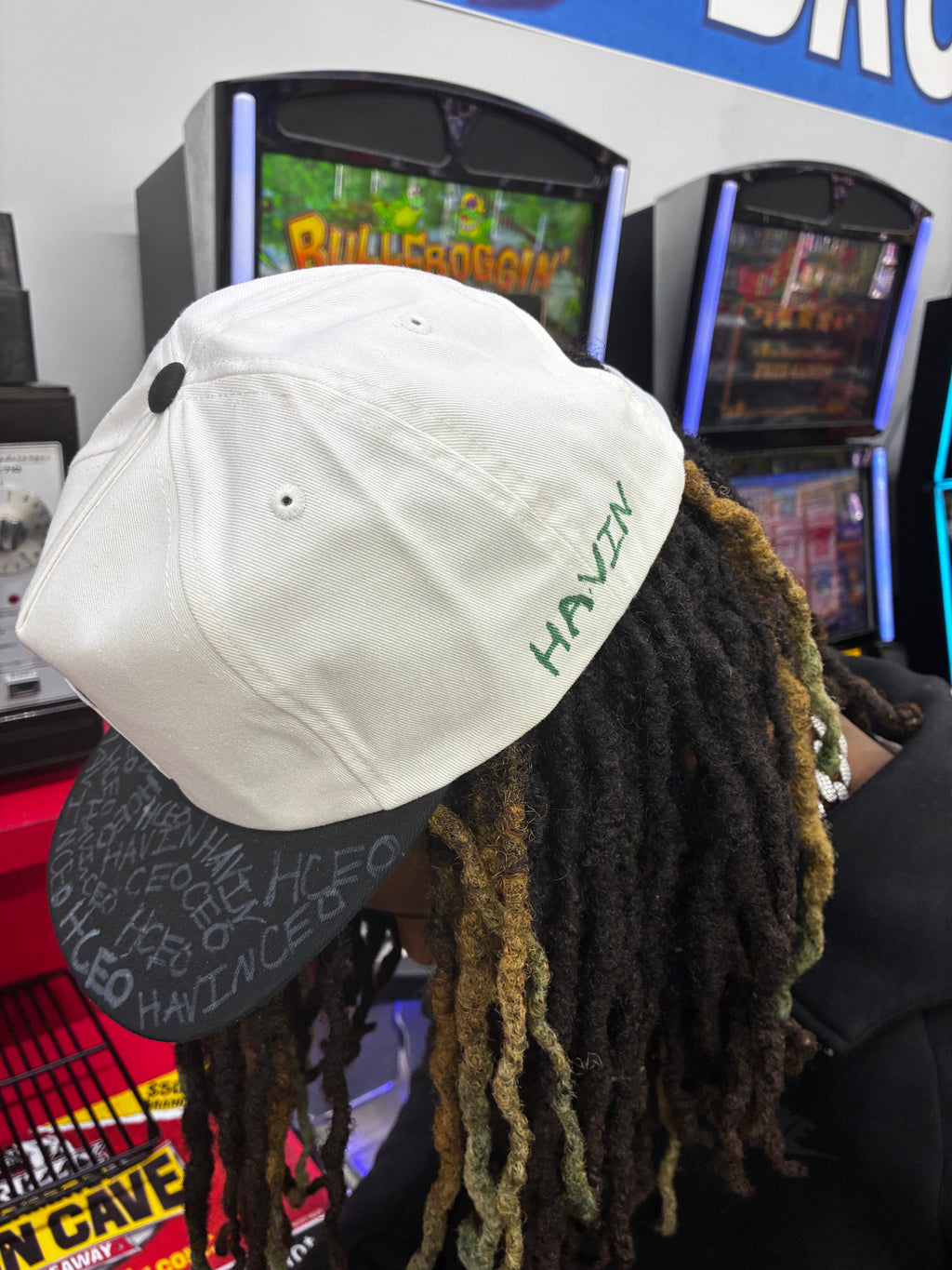 HAVINCEO GRAFFITI HAT WHITE
